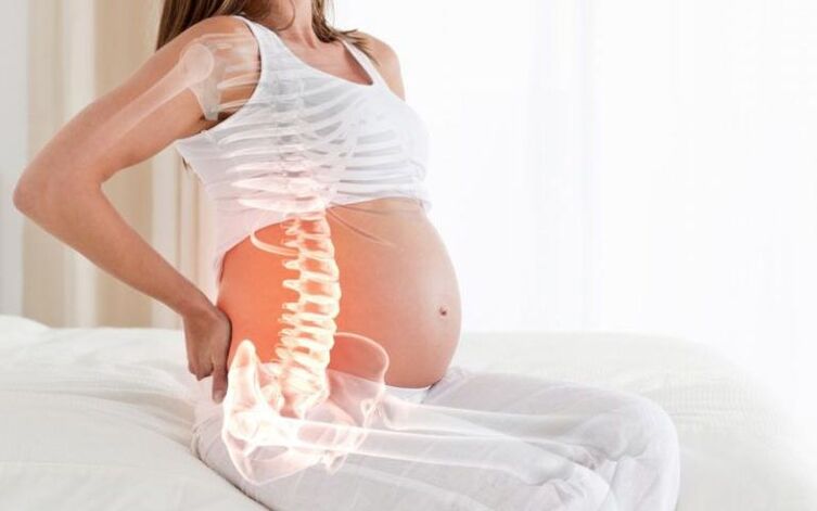 Gratë shtatzëna kanë dhimbje në shtyllën kurrizore midis teheve të shpatullave për shkak të rritjes së stresit në muskujt e shpinës